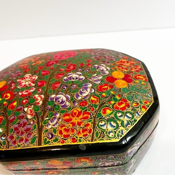 Handcrafted Lacquer Kashmir Paper Mache Trinket Box India Floral Velvet Lined - Picture 8 of 14